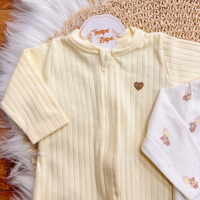 Kit 2 Macacões + Babador Bandana Ursinho e Canelado - Amarelo e Off White